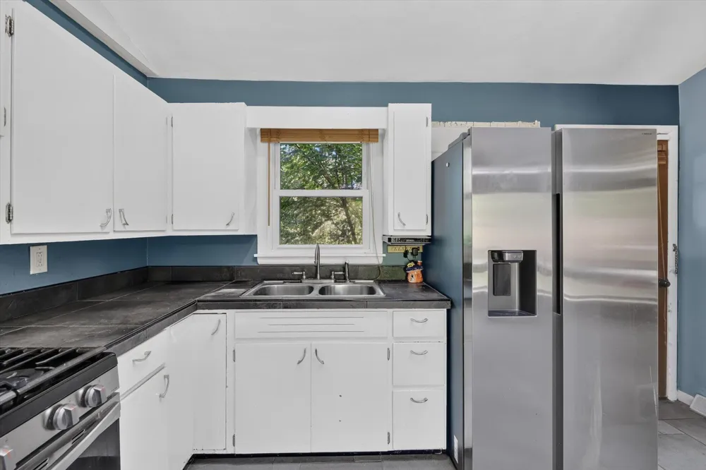 3024 Haskell Street Kalamazoo, MI 49006