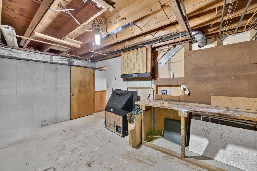 3024 Haskell Street Kalamazoo, MI 49006