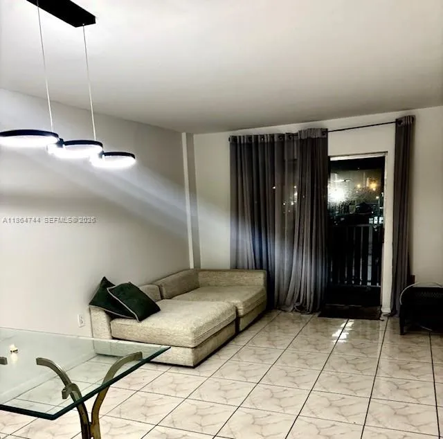 16465 SE 22nd Ave #406 North Miami Beach, FL 33160
