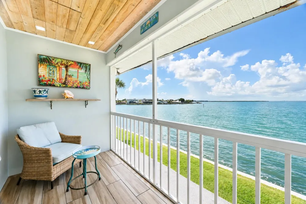 1177 Bayshore Drive #207 Fort Pierce, FL 34949