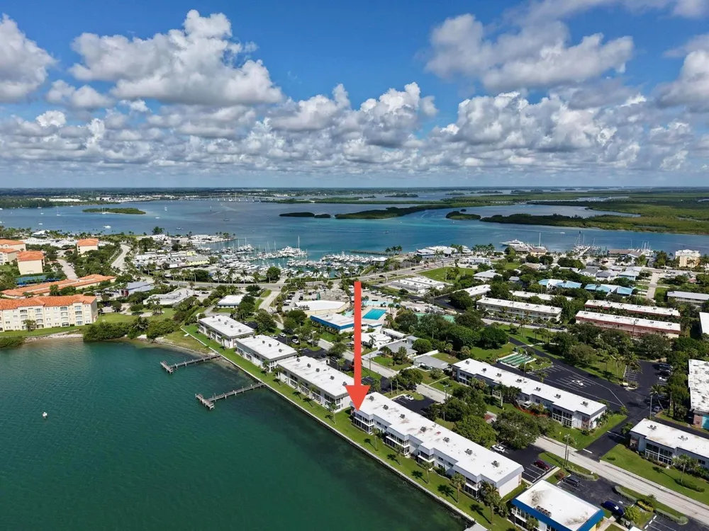 1177 Bayshore Drive #207 Fort Pierce, FL 34949