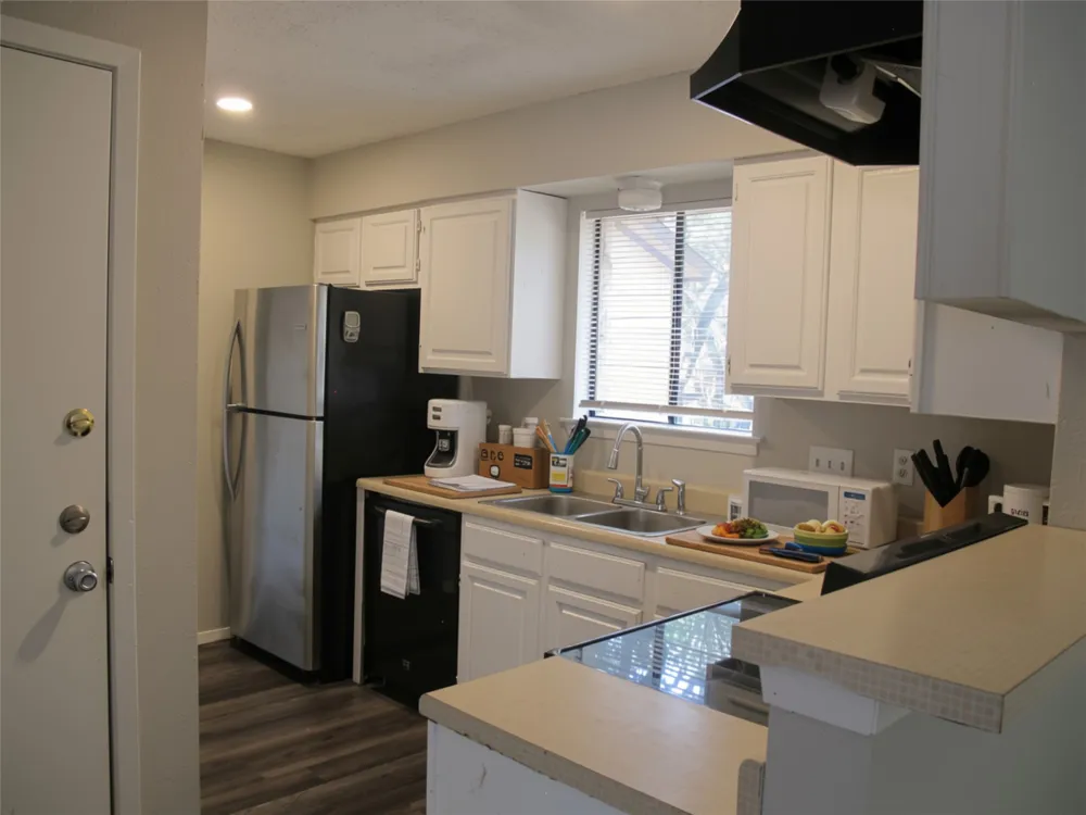 509 Algerita Drive #B Georgetown, TX 78628