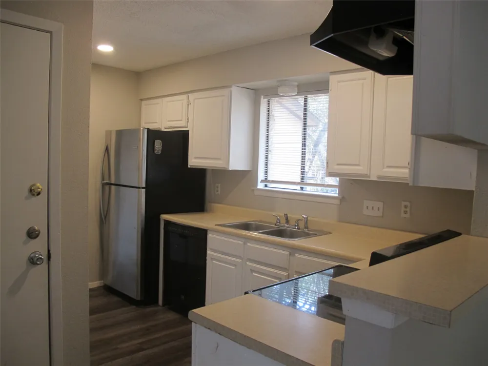 509 Algerita Drive #B Georgetown, TX 78628