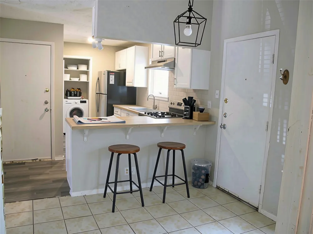 509 Algerita Drive #B Georgetown, TX 78628