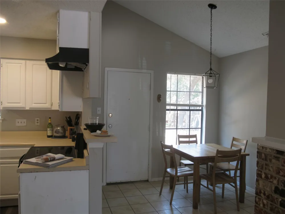 509 Algerita Drive #B Georgetown, TX 78628