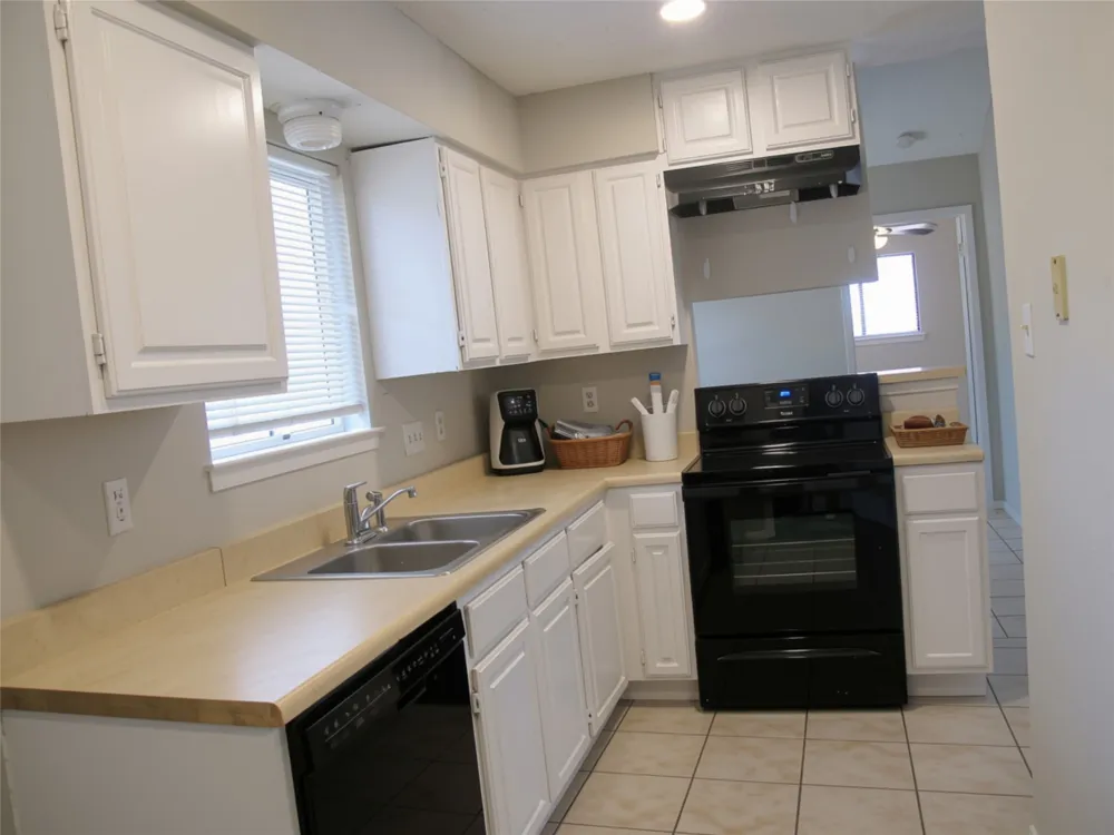 509 Algerita Drive #B Georgetown, TX 78628