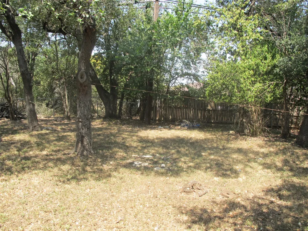 509 Algerita Drive #B Georgetown, TX 78628