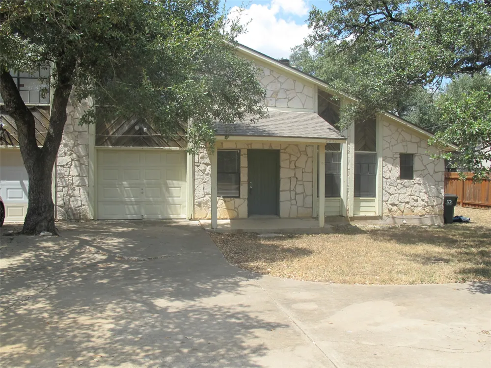 509 Algerita Drive #B Georgetown, TX 78628