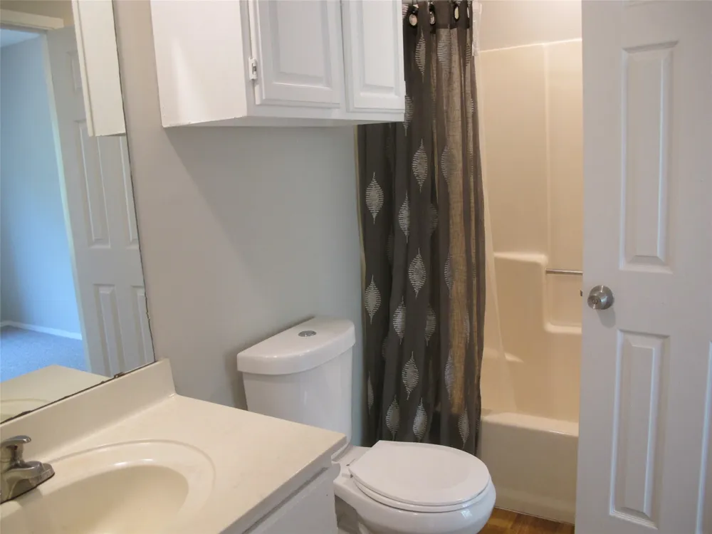 509 Algerita Drive #B Georgetown, TX 78628