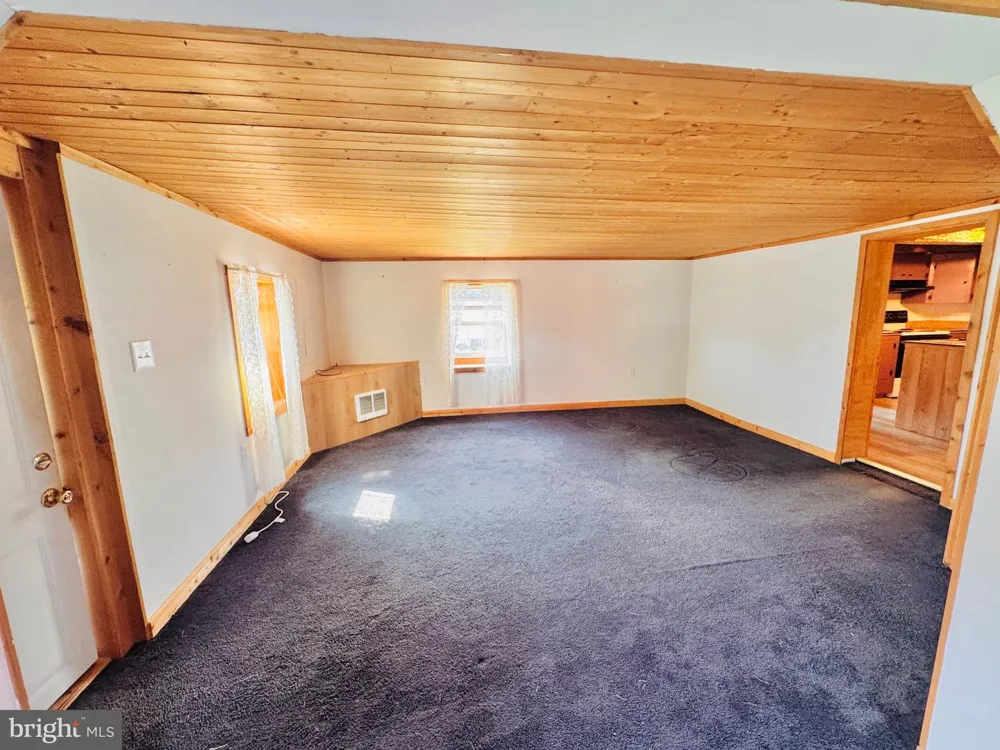 105 MARSHALL STREET Kearneysville, WV 25430