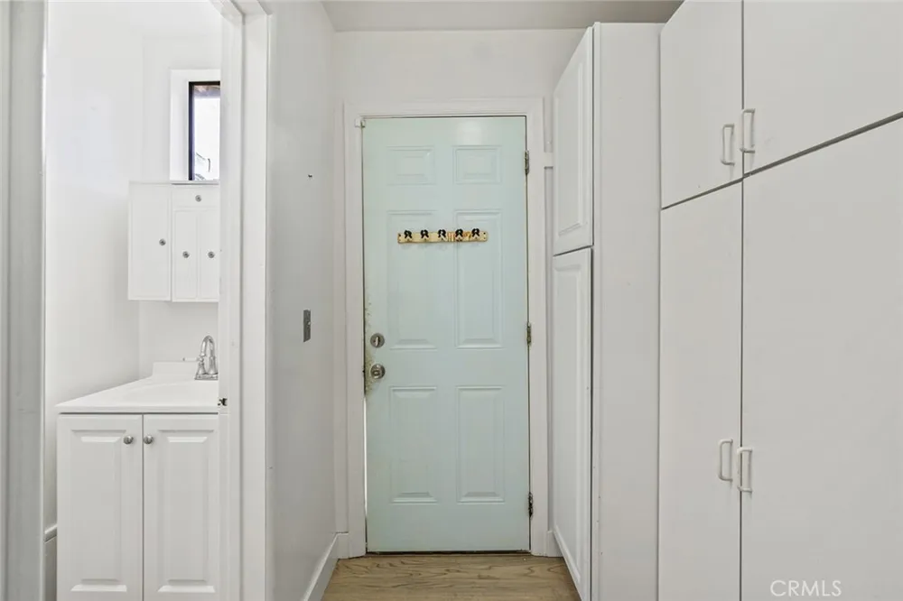 1950 Anaheim Costa Mesa, CA 92627