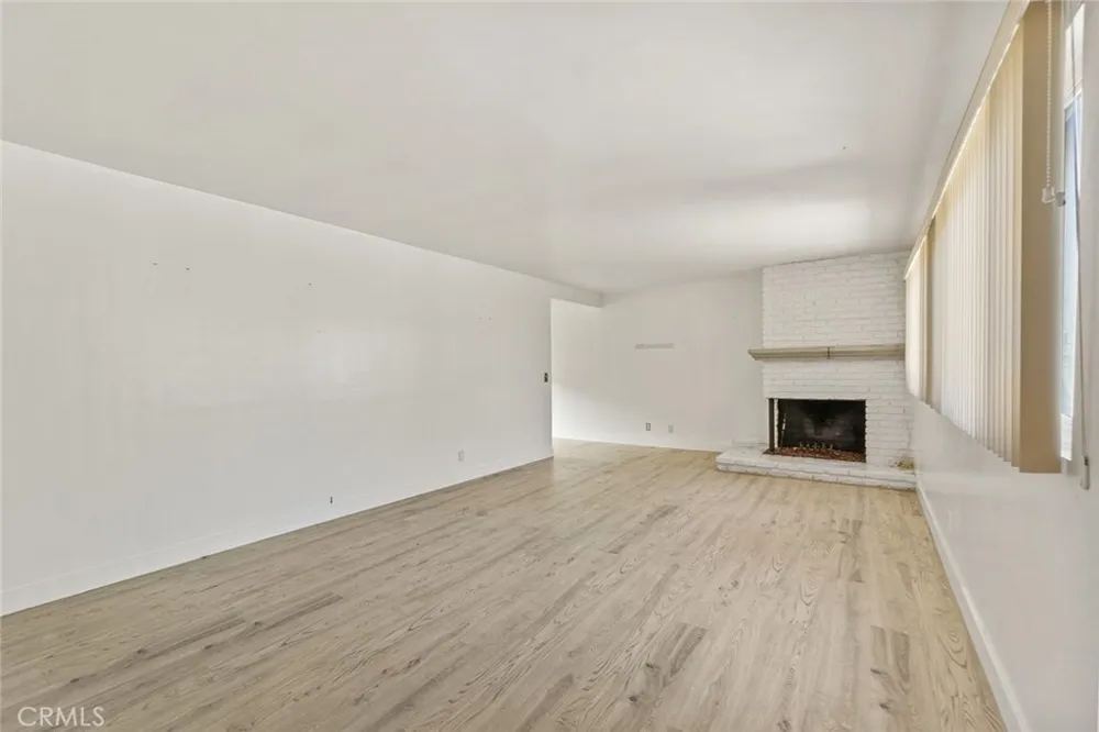 1950 Anaheim Costa Mesa, CA 92627