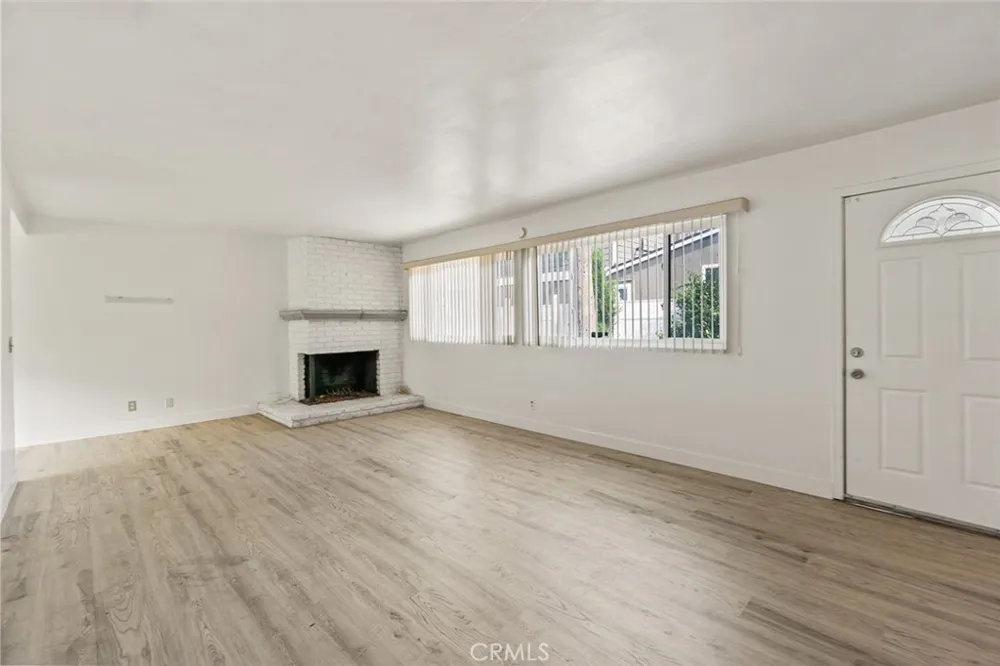 1950 Anaheim Costa Mesa, CA 92627