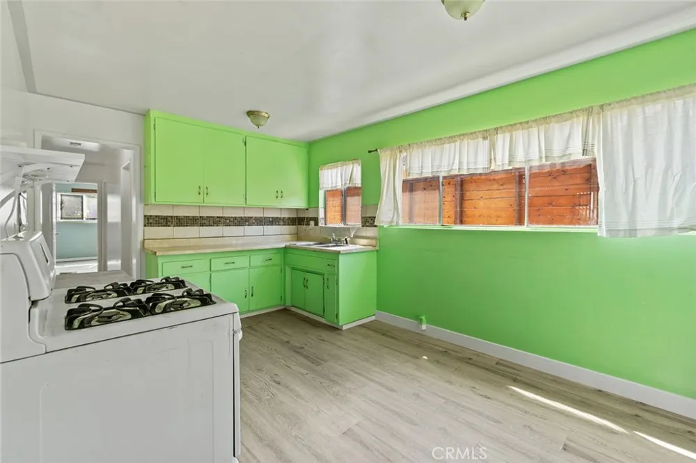 1950 Anaheim Costa Mesa, CA 92627