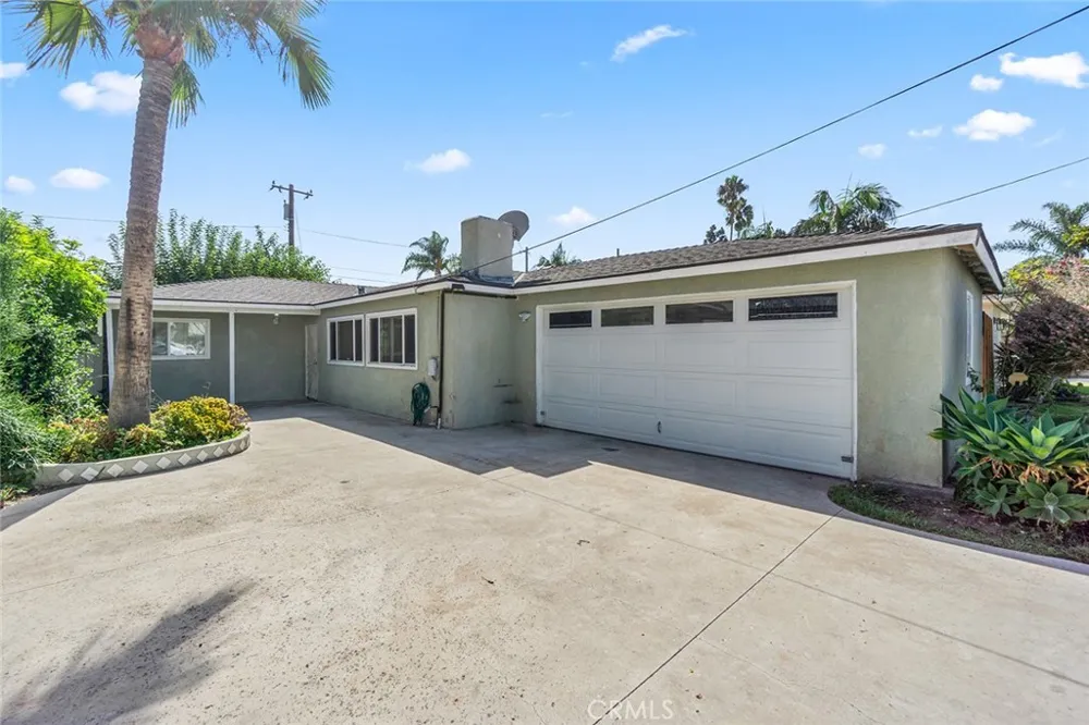1950 Anaheim Costa Mesa, CA 92627