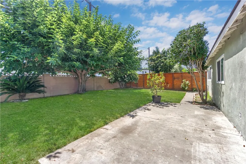 1950 Anaheim Costa Mesa, CA 92627