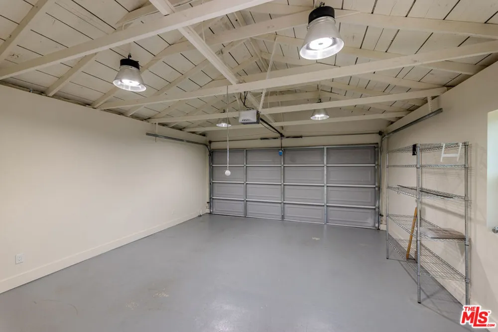 837 Sunset Avenue Venice, CA 90291