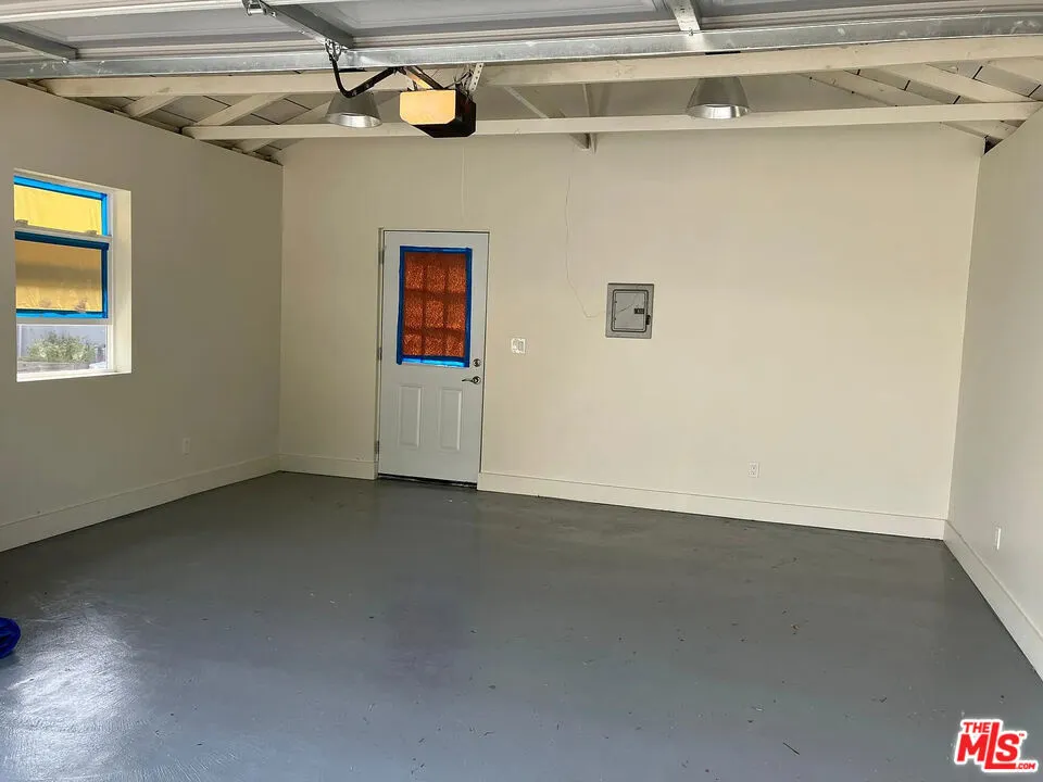837 Sunset Avenue Venice, CA 90291