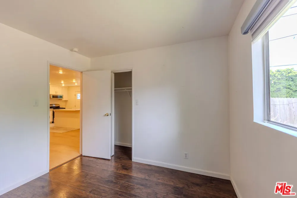 837 Sunset Avenue Venice, CA 90291