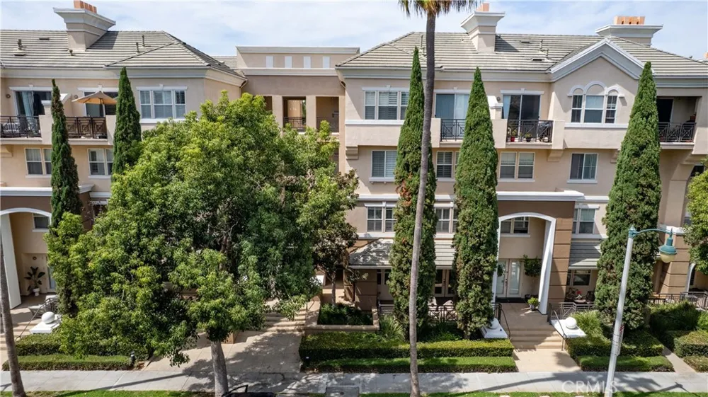 13075 Pacific Promenade #109 Playa Vista, CA 90094