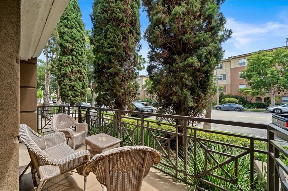 13075 Pacific Promenade #109 Playa Vista, CA 90094
