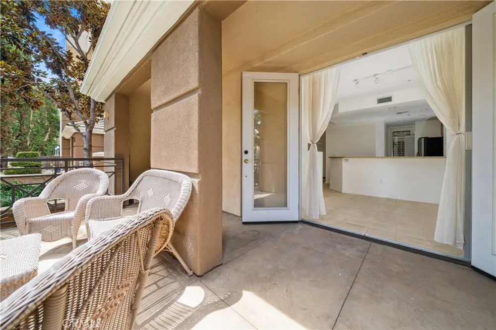 13075 Pacific Promenade #109 Playa Vista, CA 90094