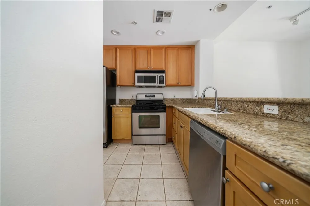 13075 Pacific Promenade #109 Playa Vista, CA 90094