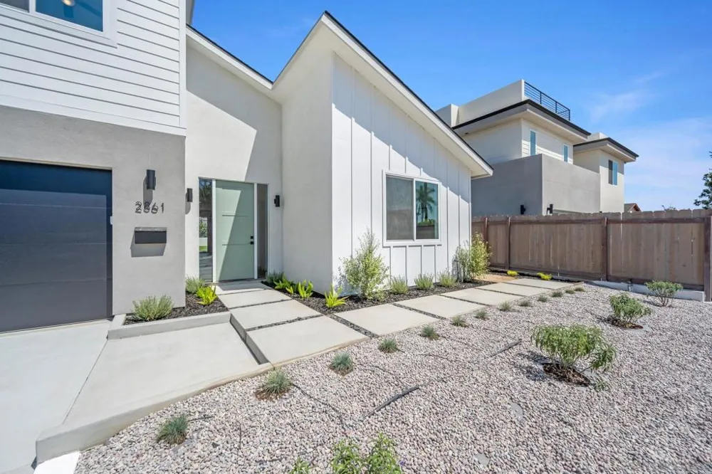 2861 Burgener San Diego, CA 92110