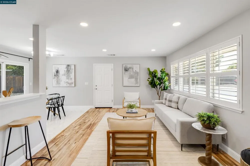 1593 Mendocino Dr Concord, CA 94521