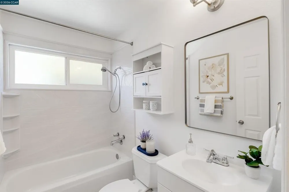 1593 Mendocino Dr Concord, CA 94521
