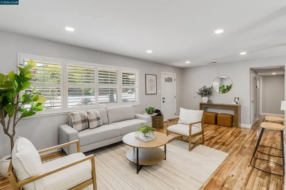 1593 Mendocino Dr Concord, CA 94521