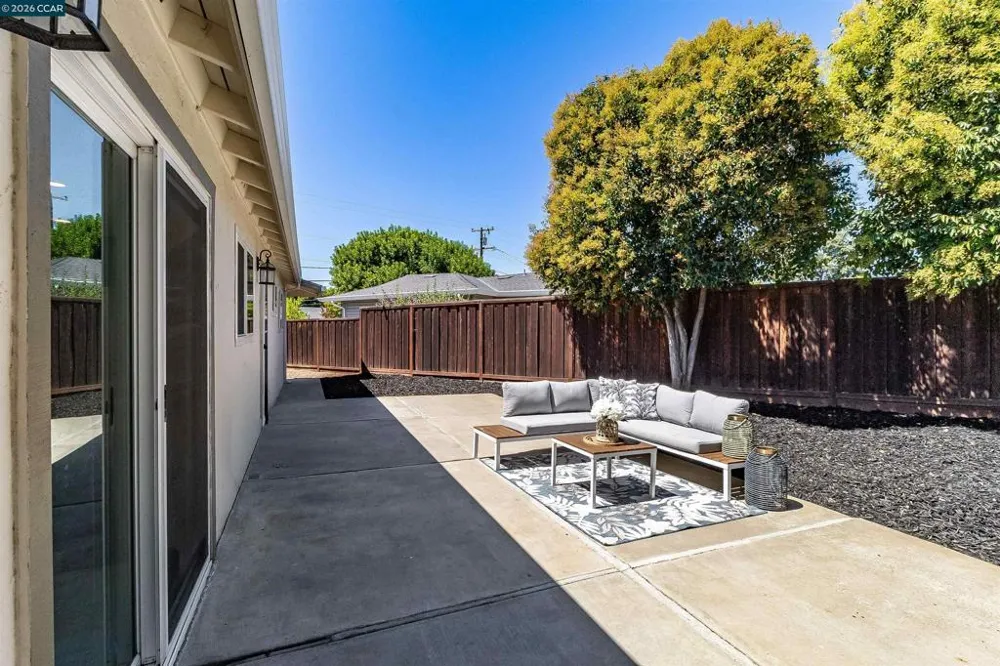1593 Mendocino Dr Concord, CA 94521