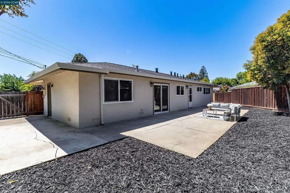 1593 Mendocino Dr Concord, CA 94521