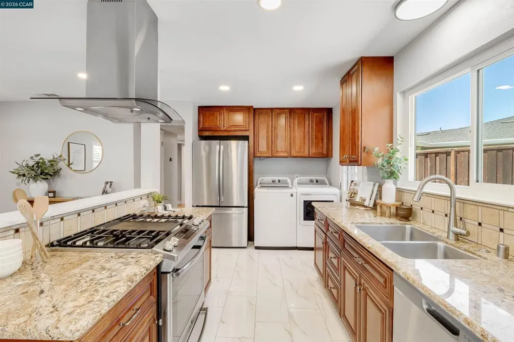 1593 Mendocino Dr Concord, CA 94521