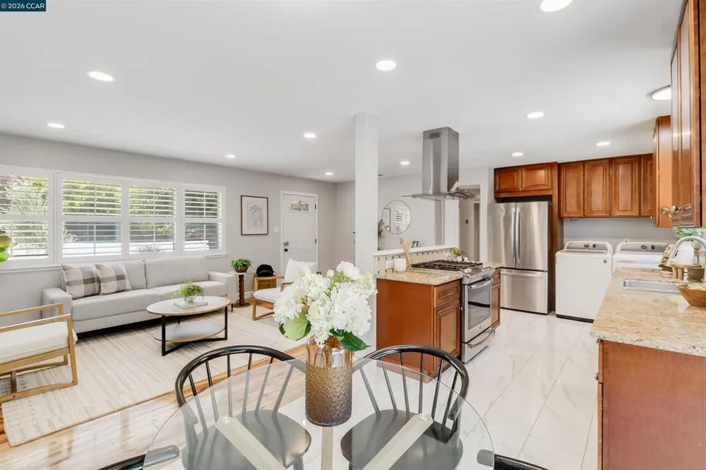 1593 Mendocino Dr Concord, CA 94521