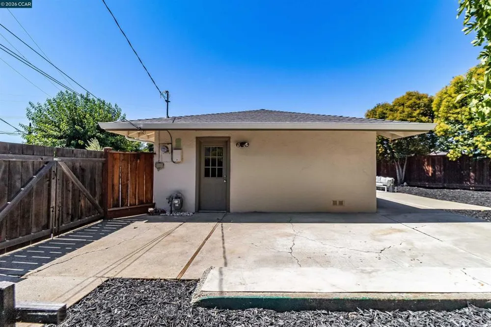 1593 Mendocino Dr Concord, CA 94521