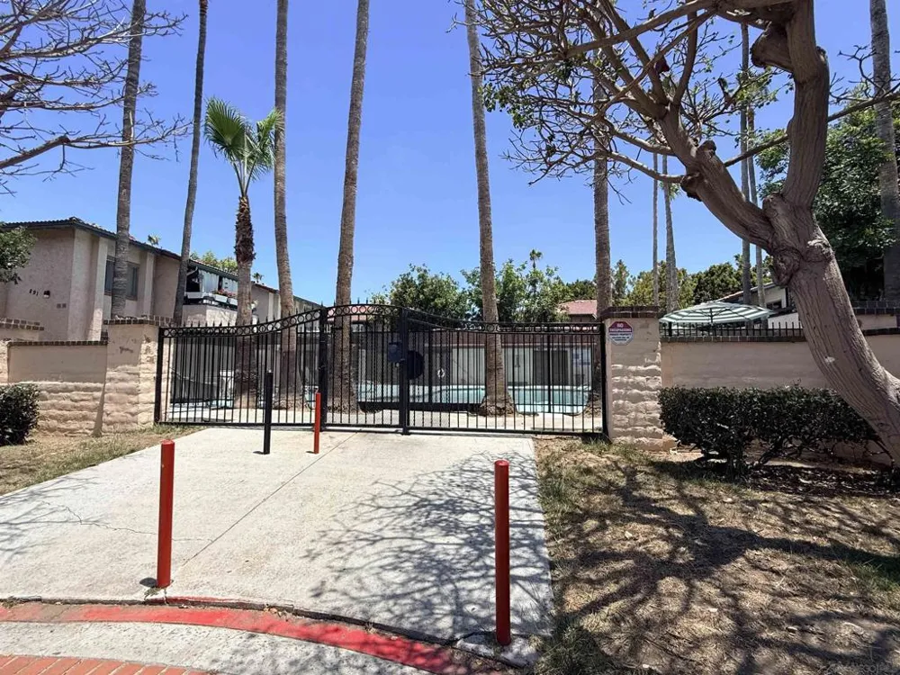 851 W San Ysidro #5 San Ysidro, CA 92173