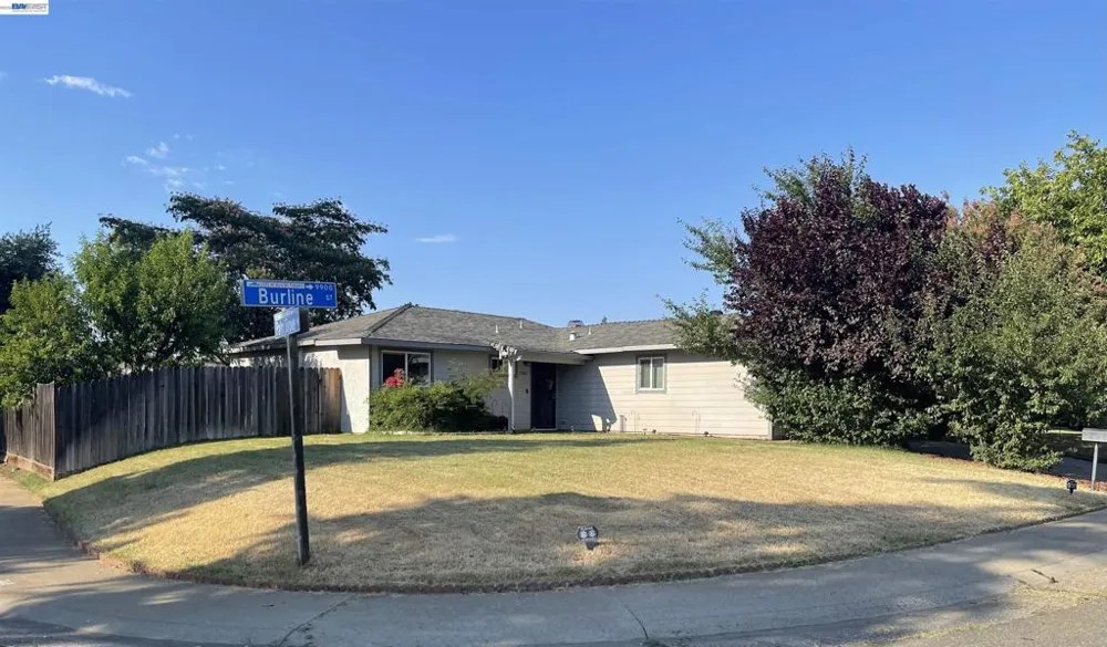 9901 Burline Street Sacramento, CA 95827