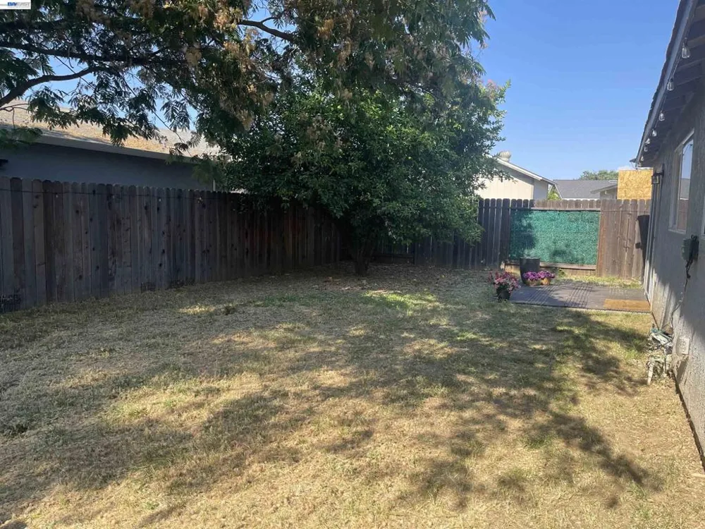 9901 Burline Street Sacramento, CA 95827