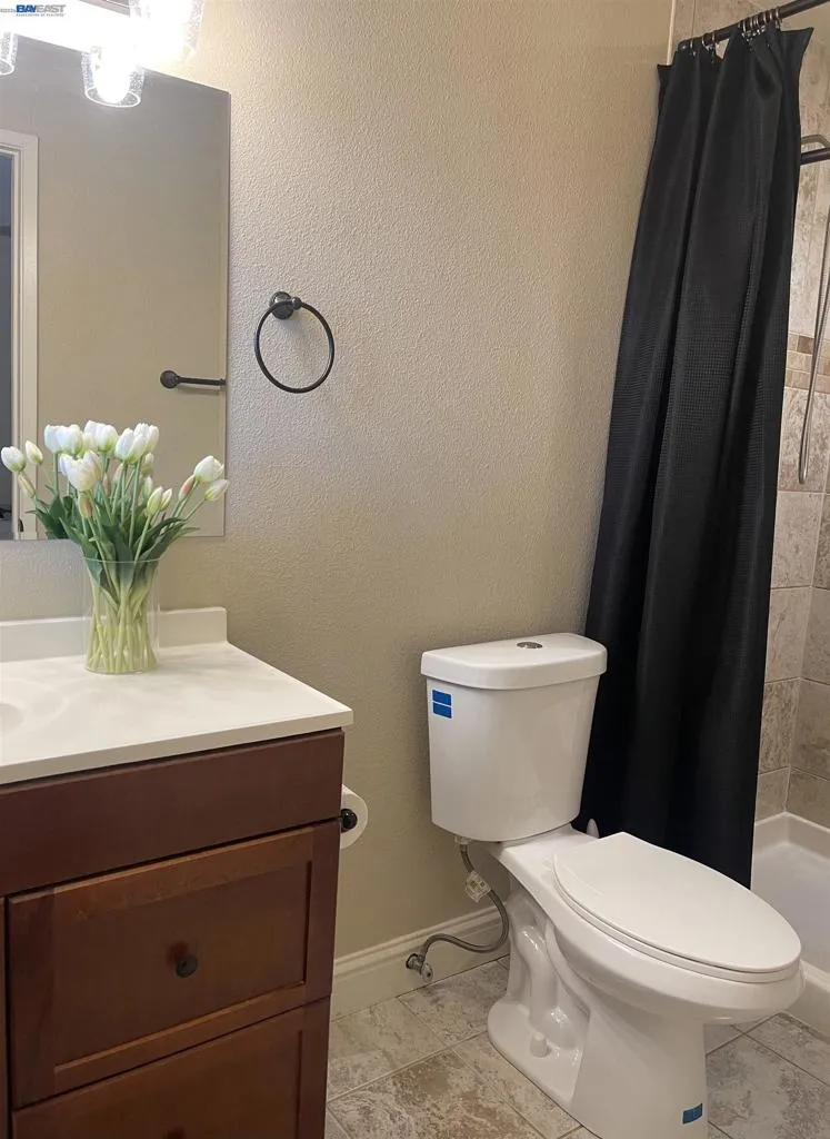 9901 Burline Street Sacramento, CA 95827