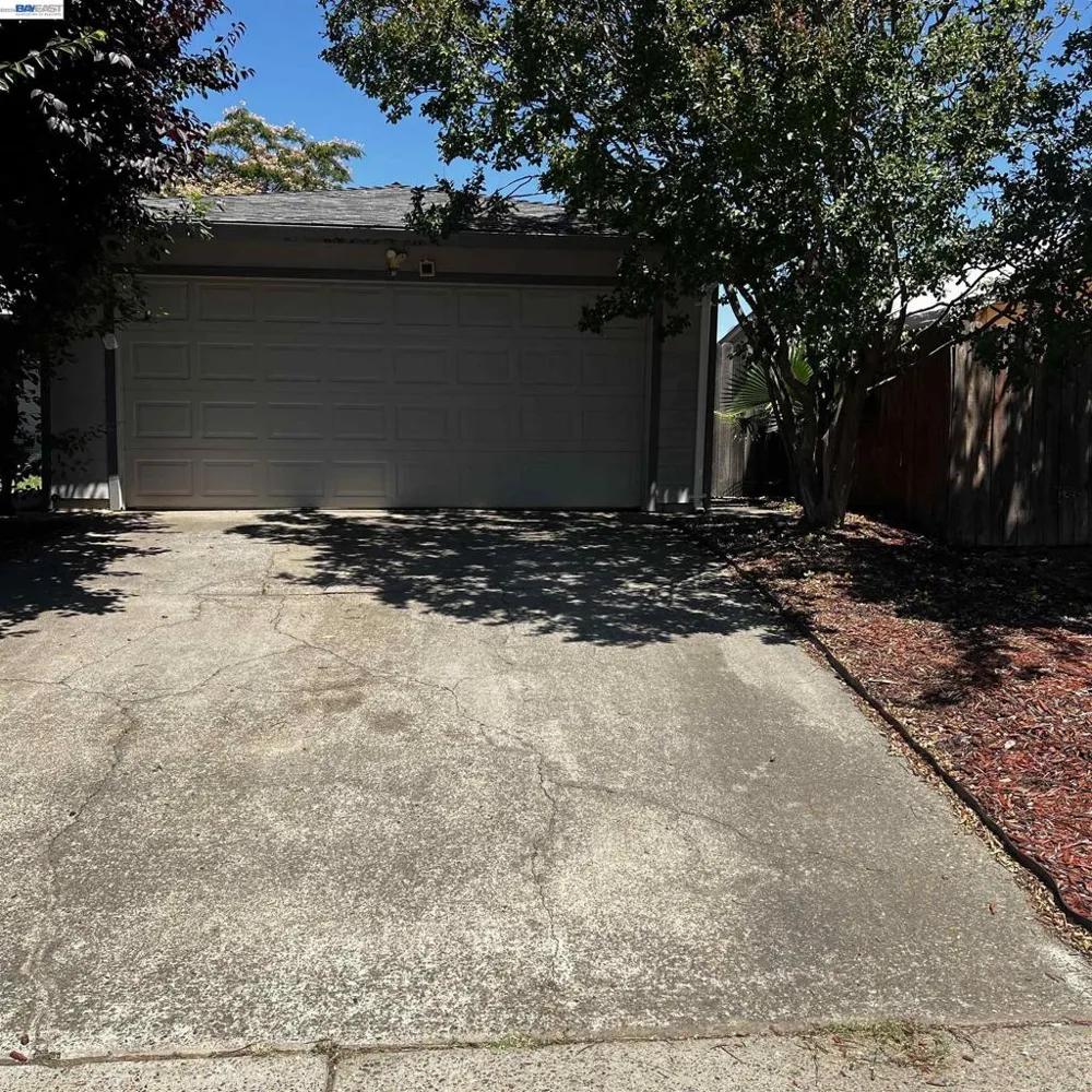9901 Burline Street Sacramento, CA 95827
