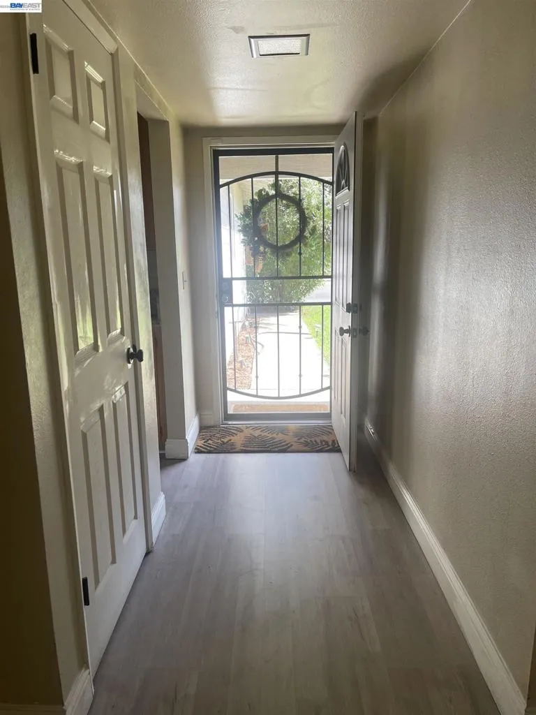 9901 Burline Street Sacramento, CA 95827