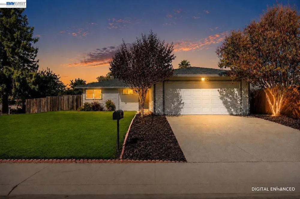 9901 Burline Street Sacramento, CA 95827