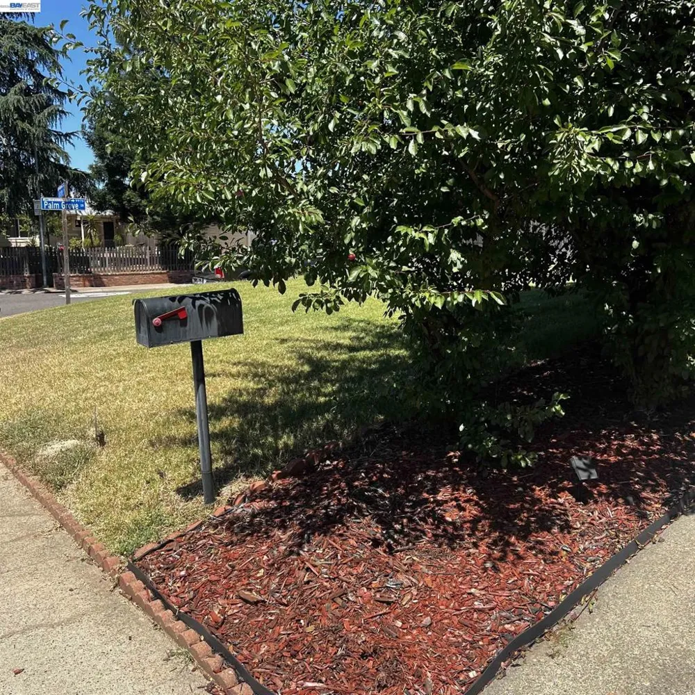9901 Burline Street Sacramento, CA 95827