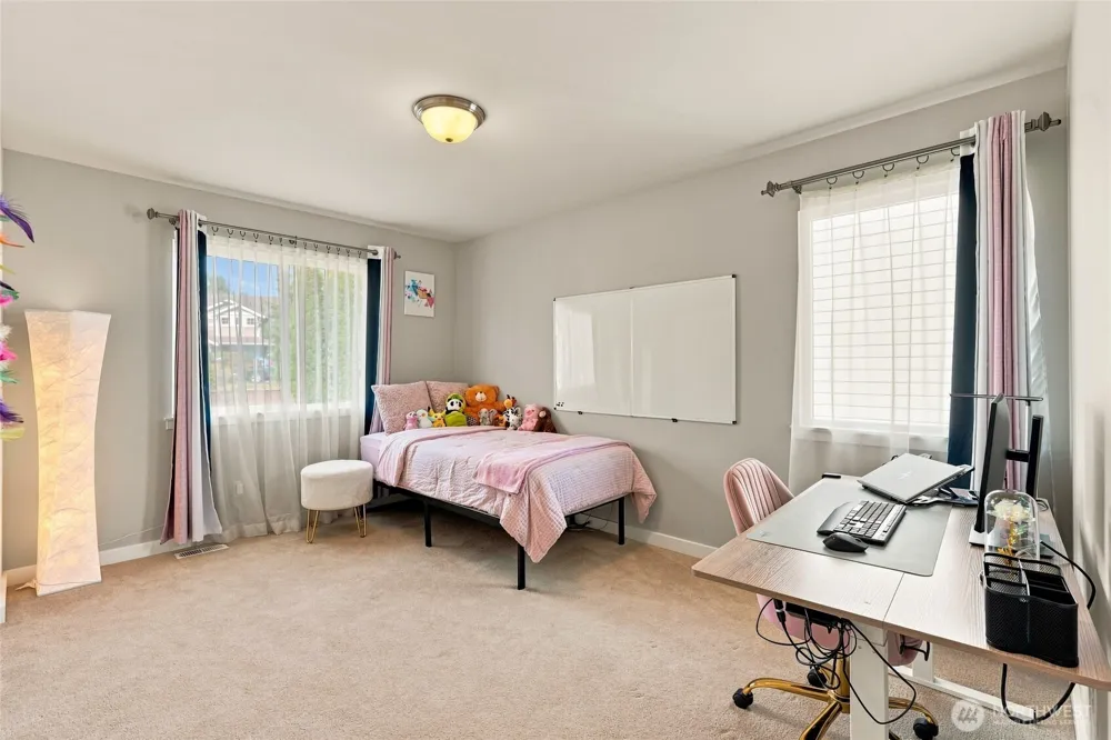 6002 SE 2nd Street Renton, WA 98059