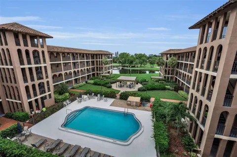 6100 GULFPORT BOULEVARD S #405