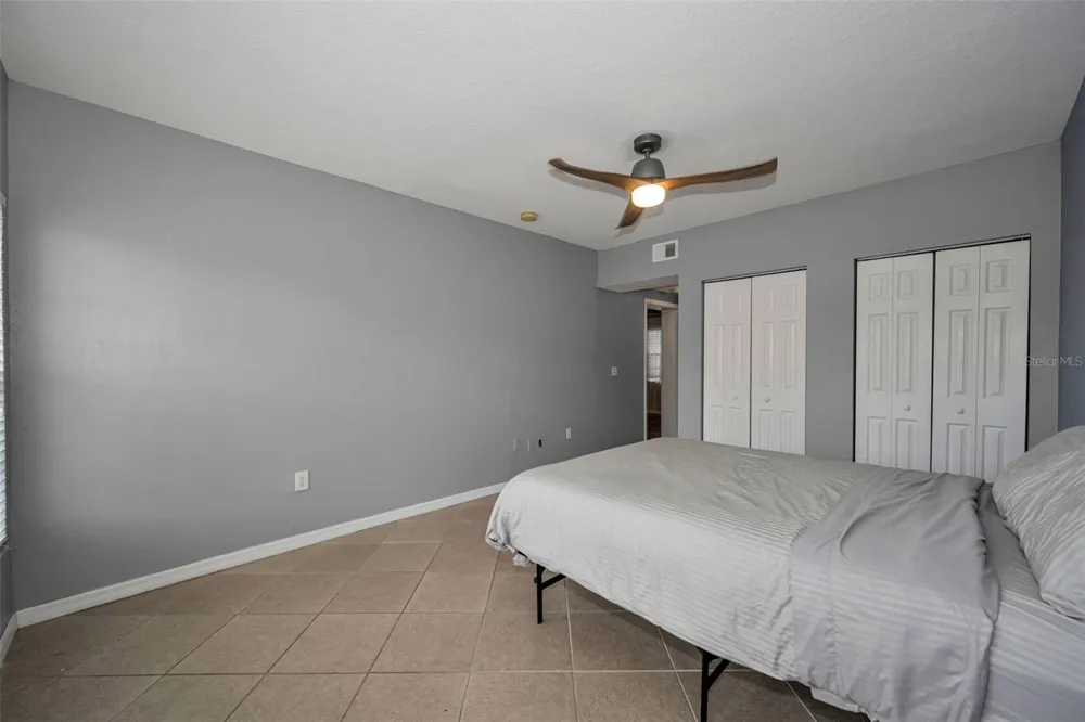 6100 GULFPORT BOULEVARD S #405 Gulfport, FL 33707