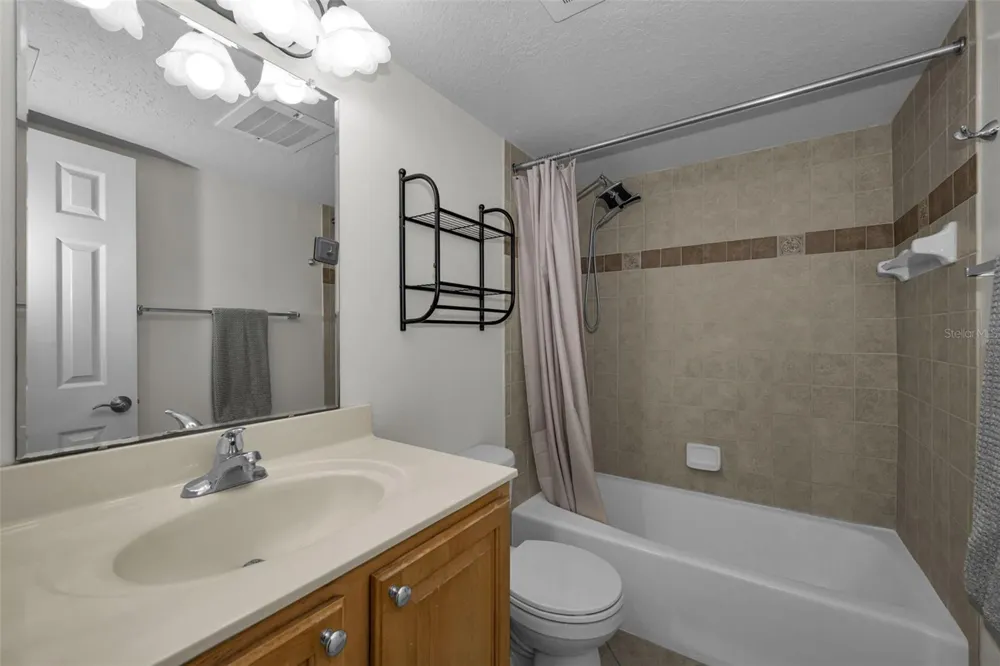 6100 GULFPORT BOULEVARD S #405 Gulfport, FL 33707