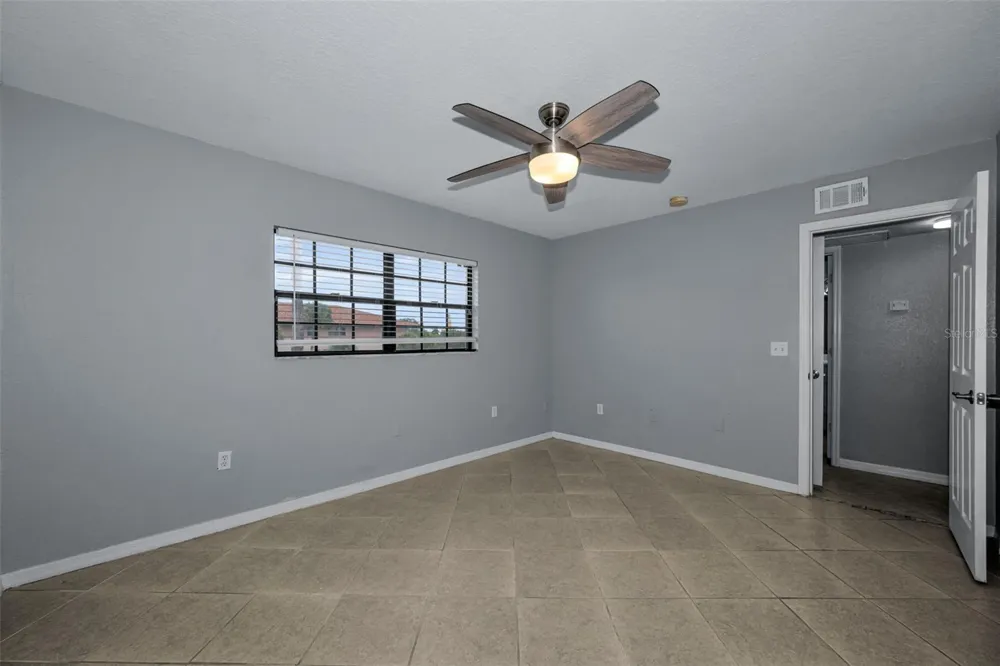 6100 GULFPORT BOULEVARD S #405 Gulfport, FL 33707