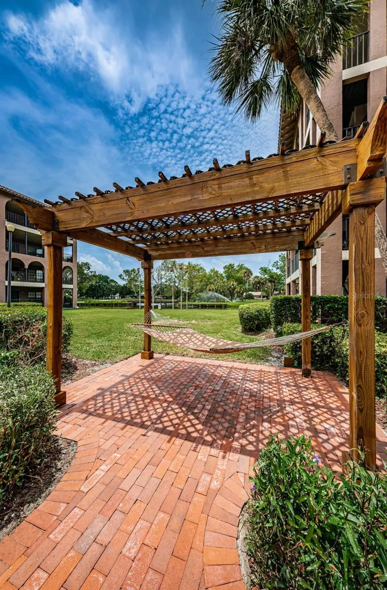 6100 GULFPORT BOULEVARD S #405 Gulfport, FL 33707
